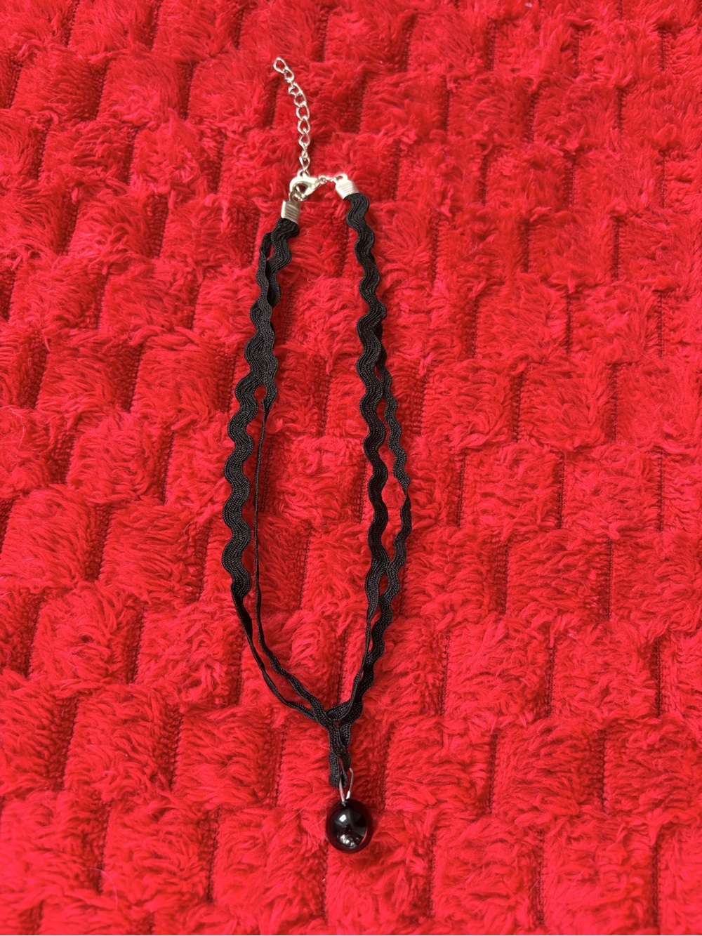 🖤 Black Ribbon Double Layered Pendant Choker Necklace - Picture 4 of 4